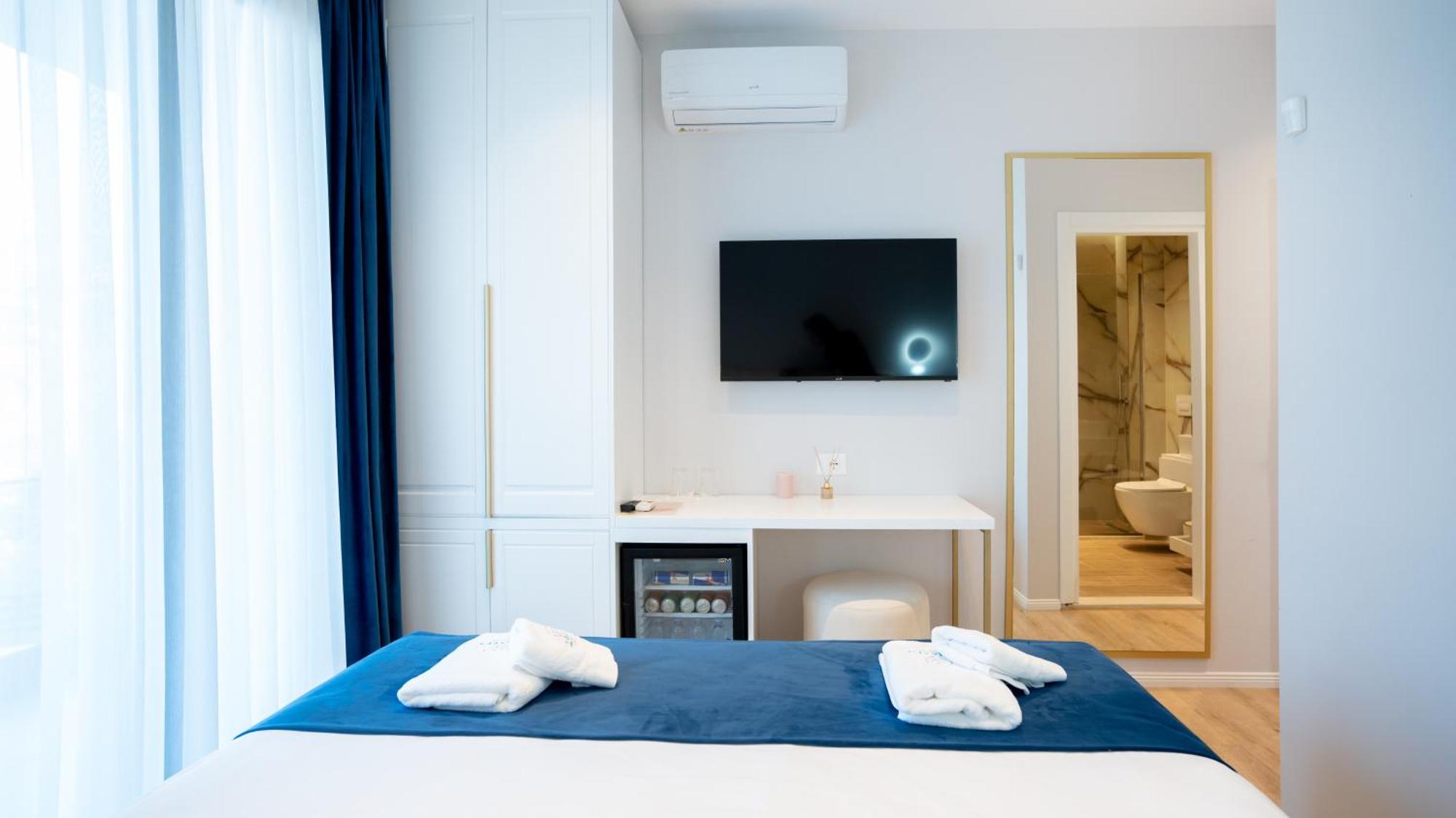 Sea Queen Luxury Hotel Radhimë 外观 照片