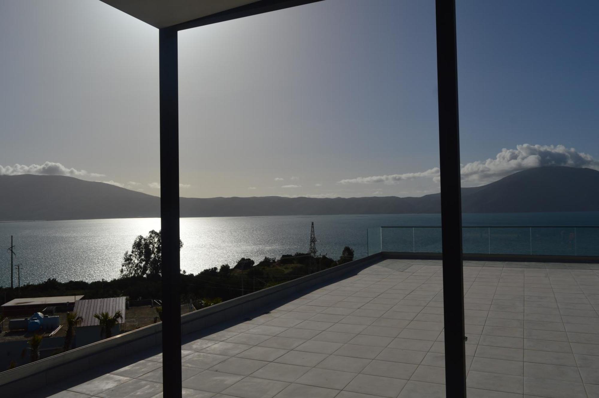 Sea Queen Luxury Hotel Radhimë 外观 照片
